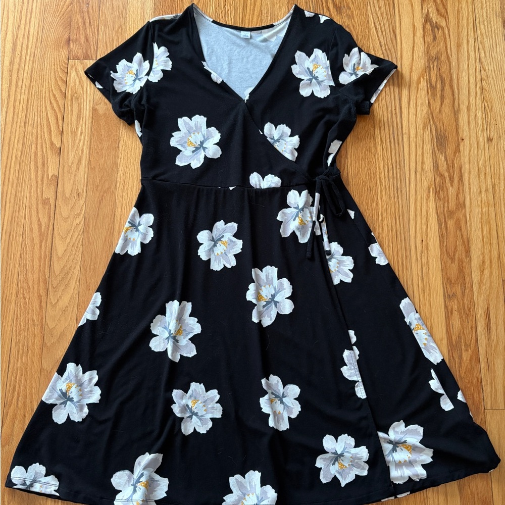 Old Navy Black Floral Dress